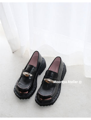 black jk loafers