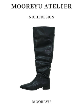 black overknee boots