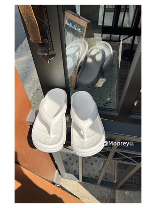 beach flip-flops