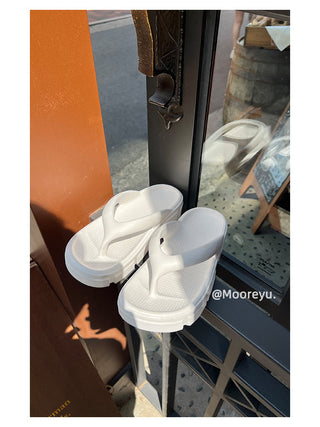 beach flip-flops
