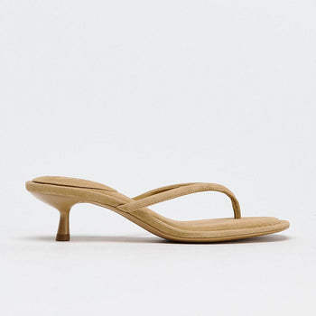 Round Toe Flip Flops