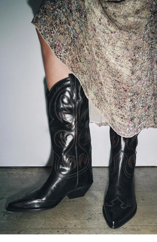 Embroidered Western Cowboy Boots