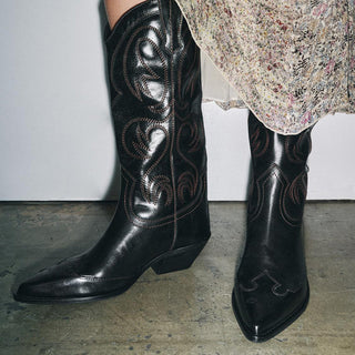 Embroidered Western Cowboy Boots