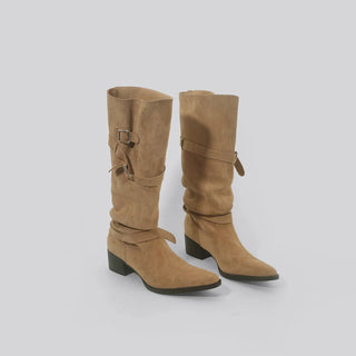 pointed toe boots