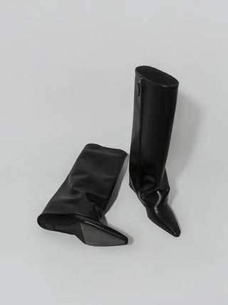 straight knight boots