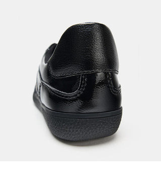 round training shoes