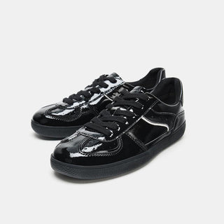 round training shoes