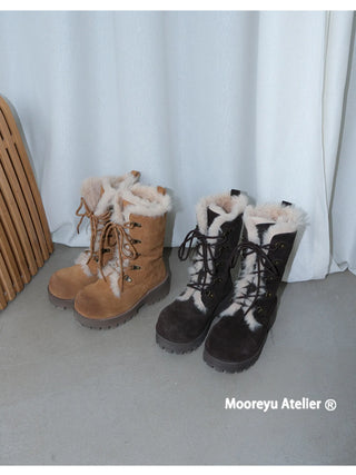 lace-up snow boots