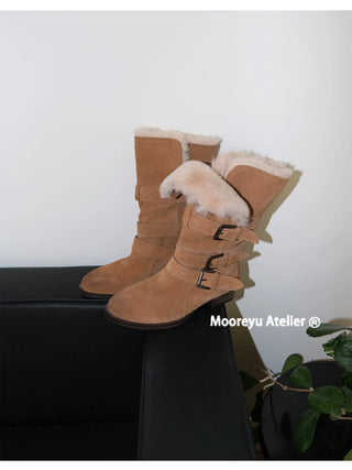 pointed fur boots