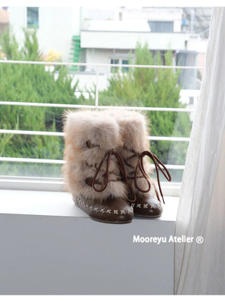 flat fur boots