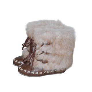 flat fur boots