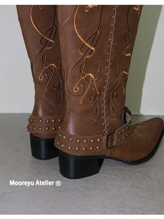 brown cowboy boots
