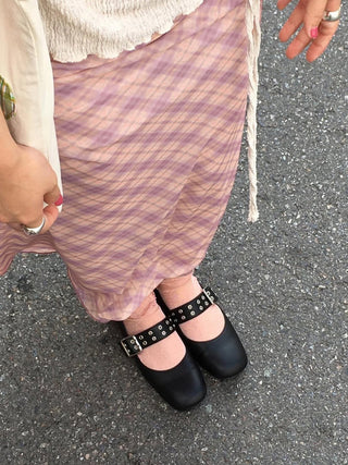 pink plaid skirt