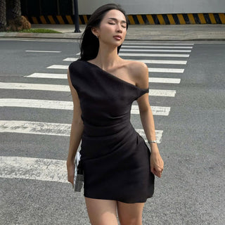pleated black dress