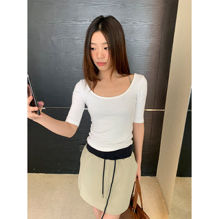 elastic waist skirt