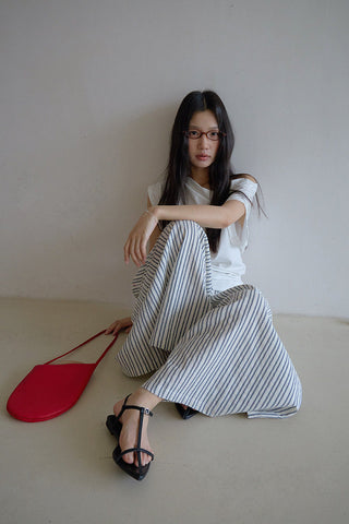 striped off-shoulder Top