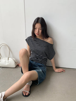 striped off-shoulder Top