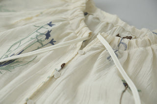 embroidered lantern sleeve