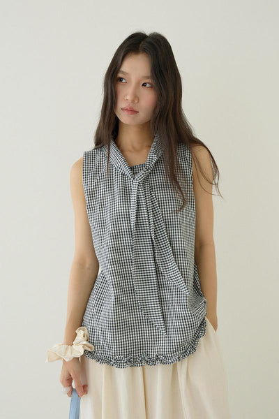 plaid sleeveless Top