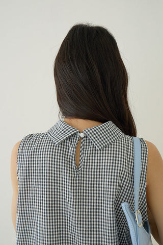 plaid sleeveless Top