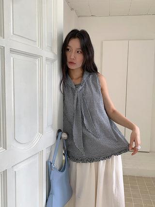 plaid sleeveless Top