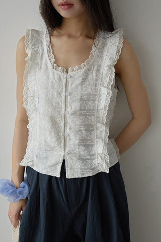 lace U-neck Top
