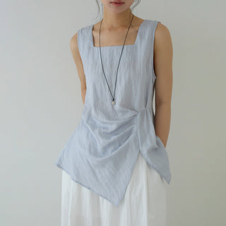 sleeveless square neck Top