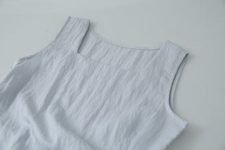 sleeveless square neck Top
