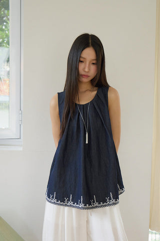 embroidered Top top