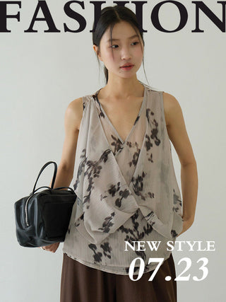pleated sleeveless top