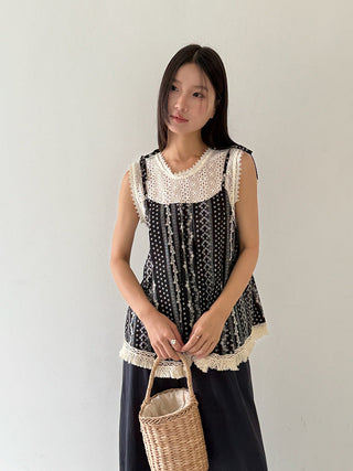 lace hollow Top