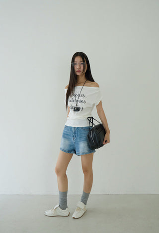 letter pleated top