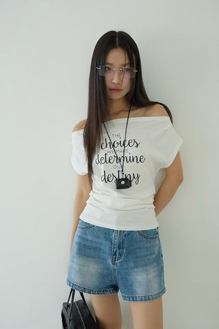 letter pleated top