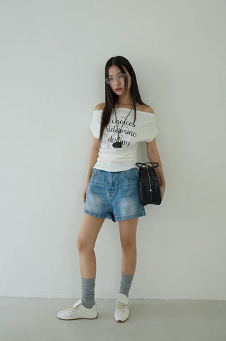 letter pleated top