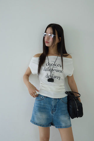 letter pleated top