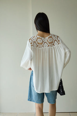 pocket cropped jeans