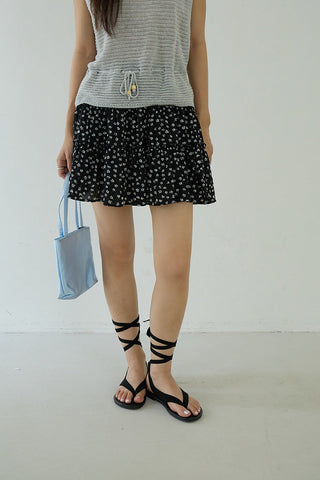 black cake skirt