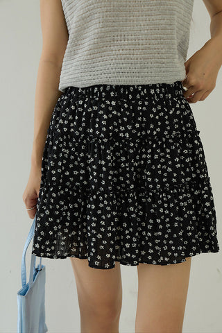 black cake skirt