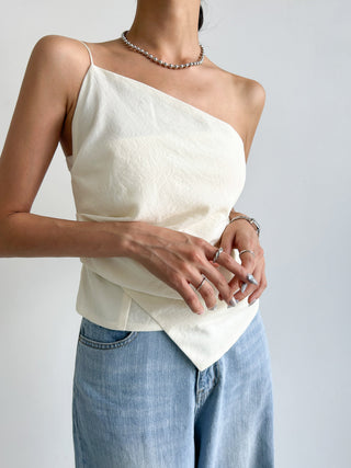 Diagonal Collar Strap Vest
