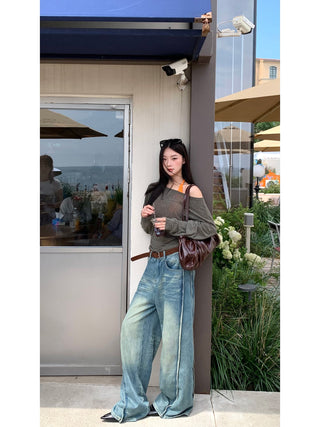 Wide-Leg Jeans