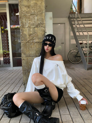 Hooded Sweater White