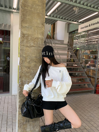 Hooded Sweater White