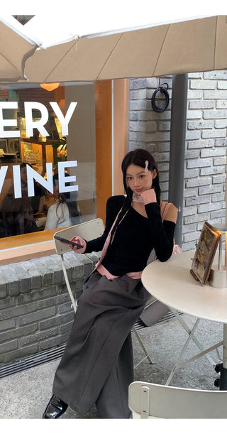 Off-Shoulder T-Shirt
