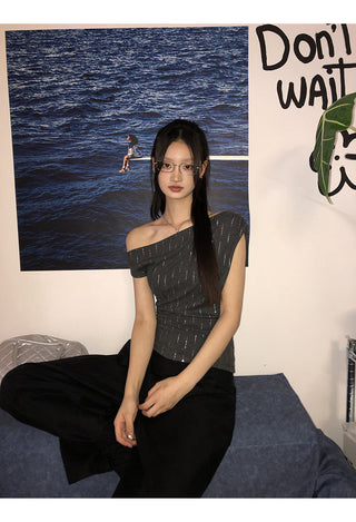 Off-Shoulder T-Shirt