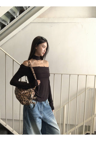 Off-Shoulder T-Shirt