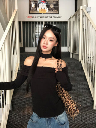 Off-Shoulder T-Shirt