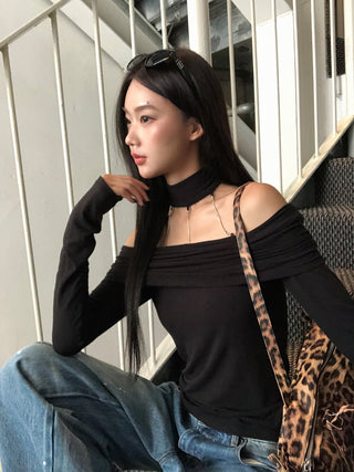 Off-Shoulder T-Shirt