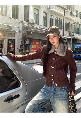 horn button cardigan