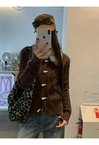 horn button cardigan