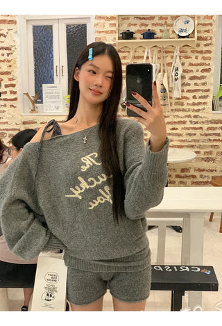 gray loose sweater